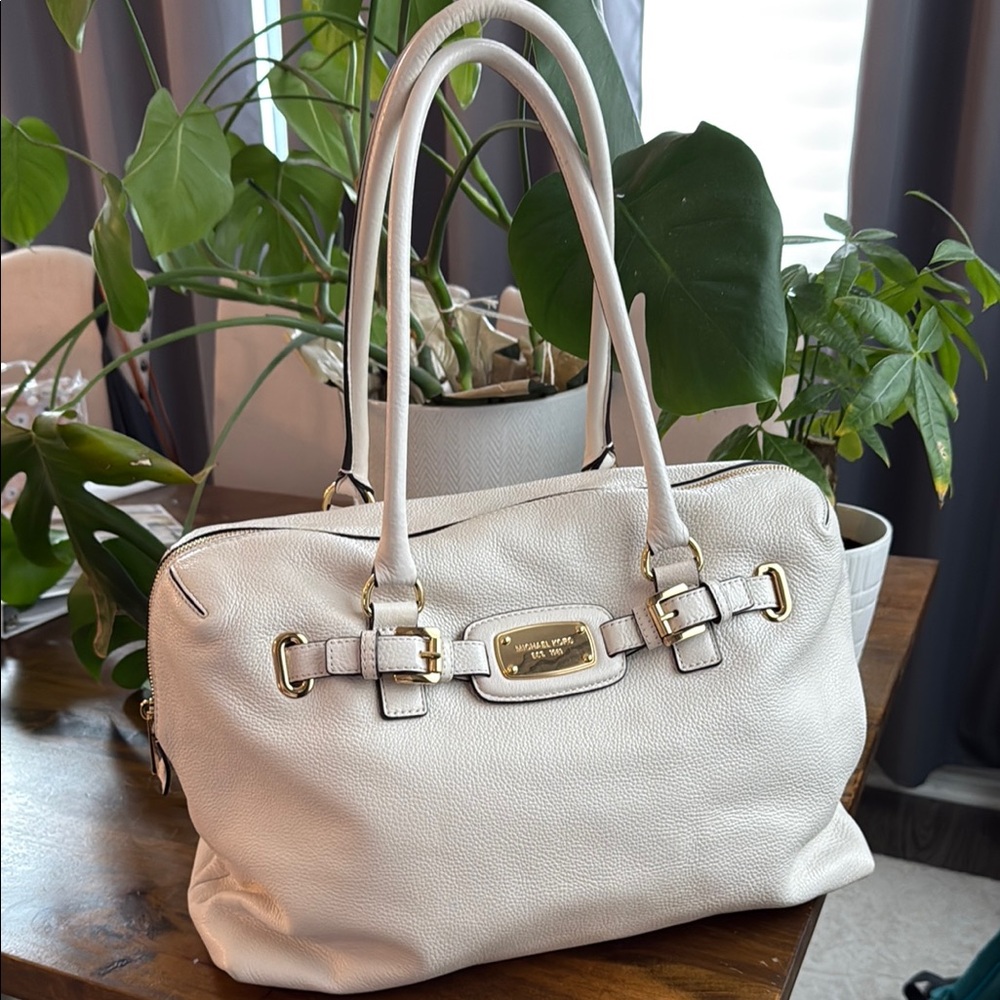 Michael Kors Hamilton Weekender XL Vanilla Gold Leather Bag